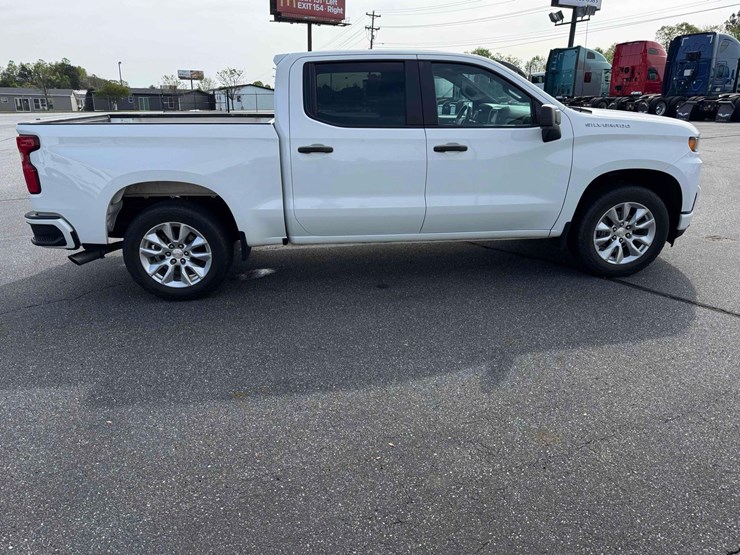 2020-chevrolet-silverado-1500-image-6