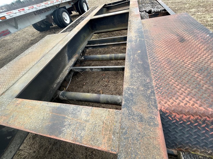 #156-•-2001-k-&-w-trailers-pintle-hitch-trailer-(has-wi-title)-image-21