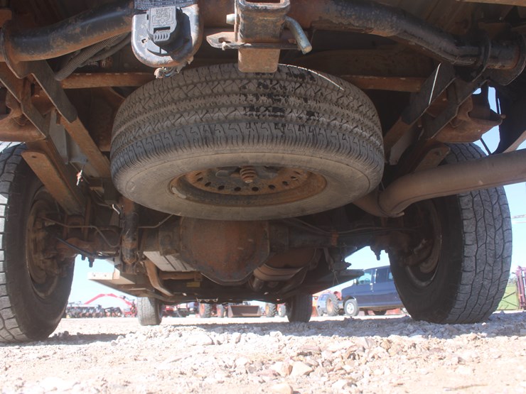 2006-chevrolet-2500-image-19