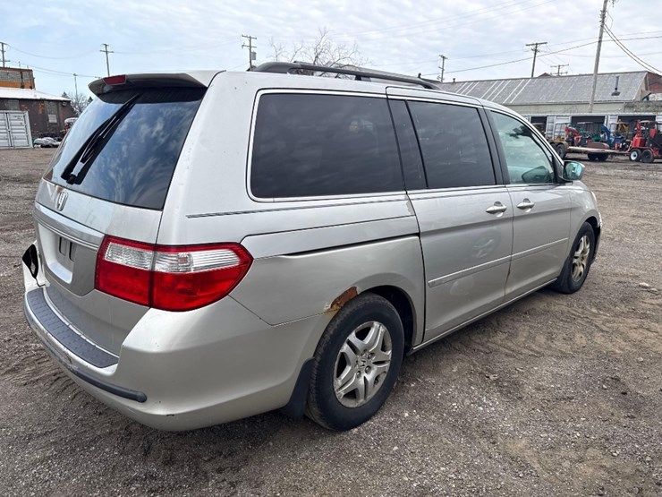 2007-honda-odyssey-image-4