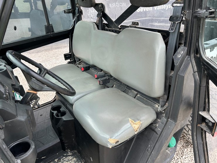 2020-bobcat-uv34-image-15