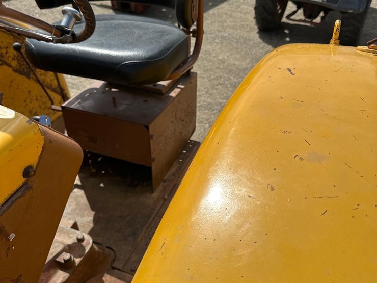 minneapolis-moline-g705-image-7