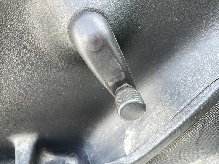 2015-chevrolet-1500-image-59