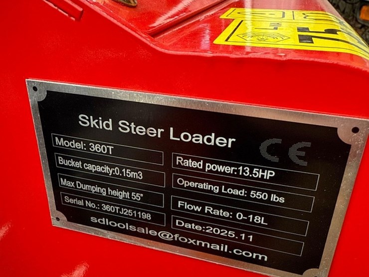 new-sdlool-co-stand-on-mini-skidloader-model-sl360t-image-8