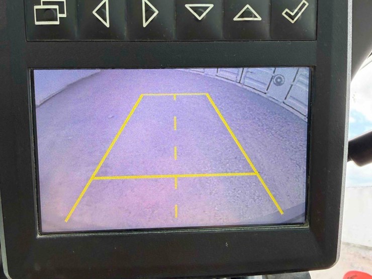 2018-deere-332g-image-18