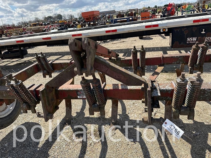 case-ih-5500-image-5