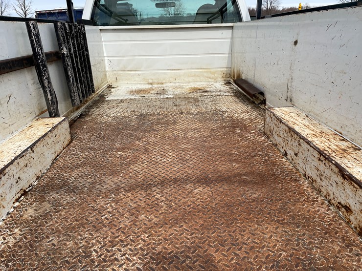 2008-ford-f550-image-27