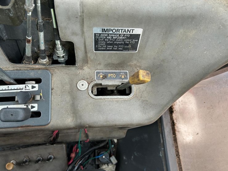 kubota-m105s-image-24