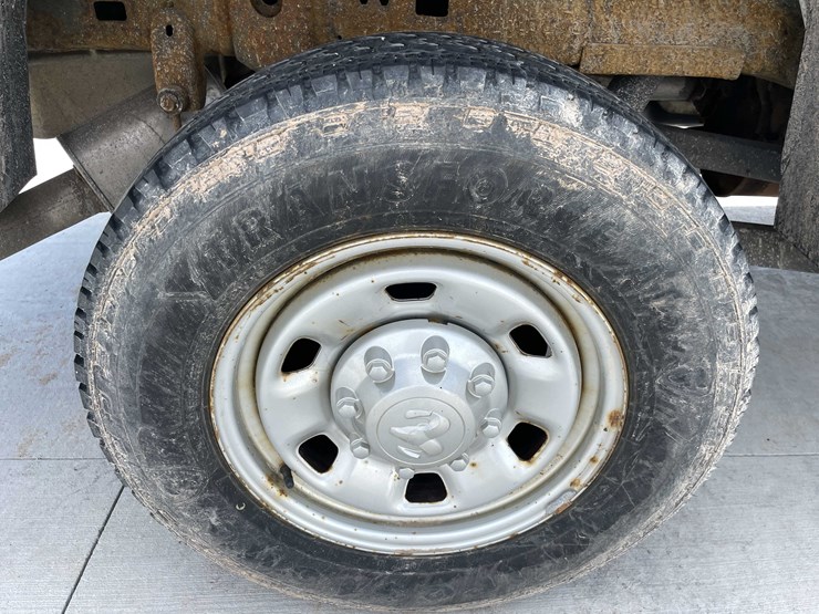 2016-dodge-2500-image-37