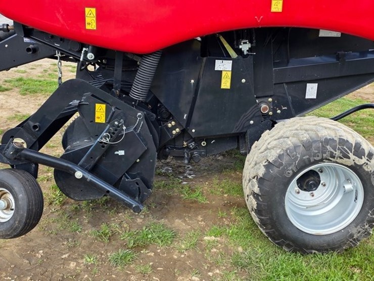 2023-case-ih-rb455-image-18