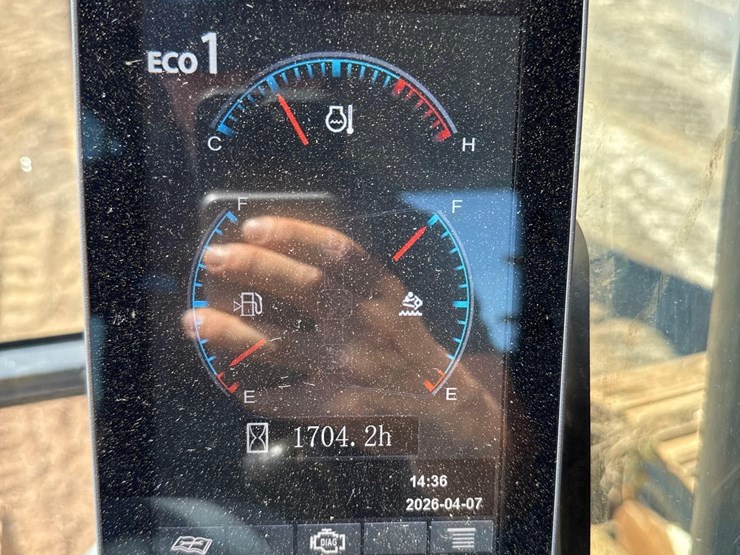 2019-xcmg-xe210u-image-24