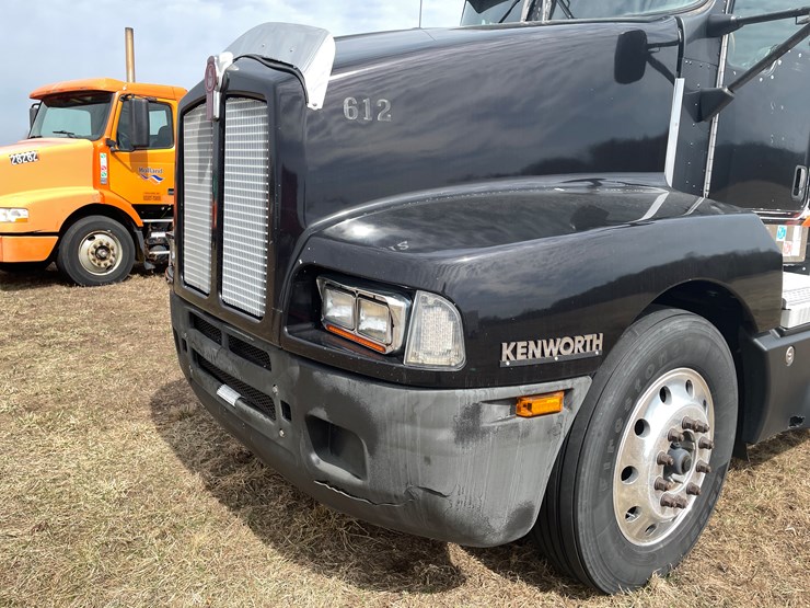 2006-caterpillar-c15-image-12