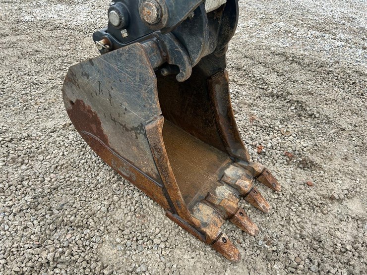 2022-bobcat-e42-image-8