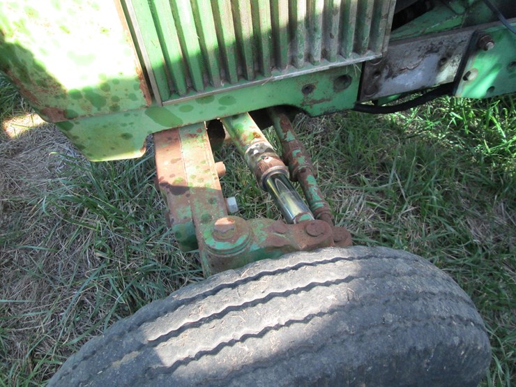 john-deere-2550-image-16
