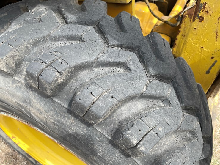 #173-•-otis-ut-50-gas-powered-rough-terrain-forklift-image-41