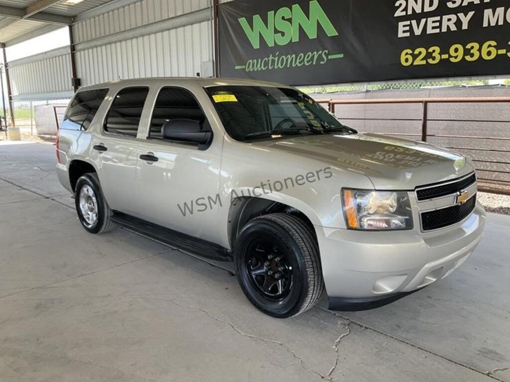 2012-chevrolet-tahoe-image-2