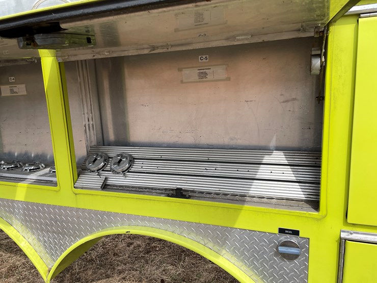 #10718-•-one-side-of-fire-truck-box-image-10