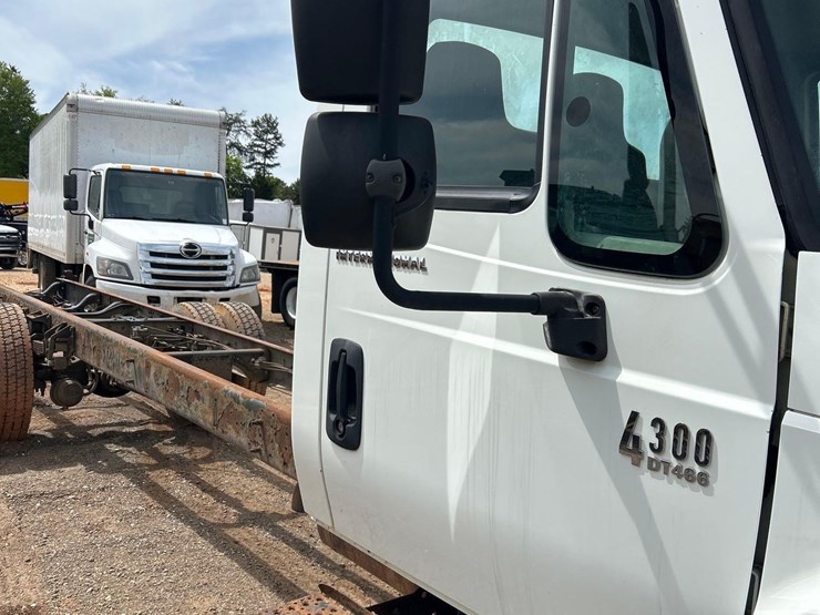 2005-international-4300-image-15