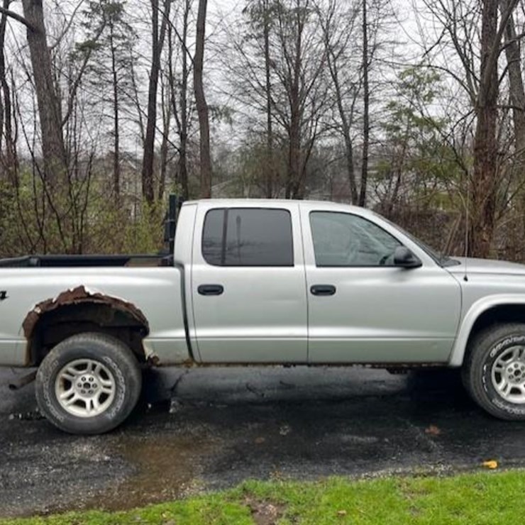 2003 DODGE DAKOTA