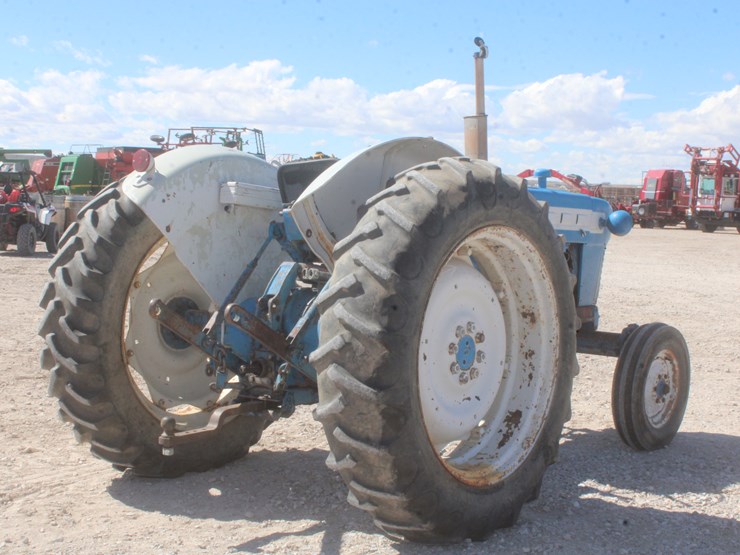 1966-ford-4000-image-6