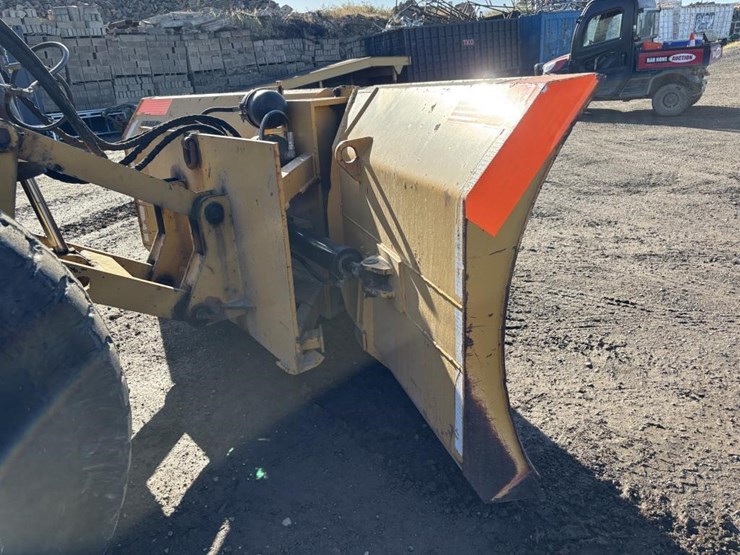 caterpillar-143h-image-19