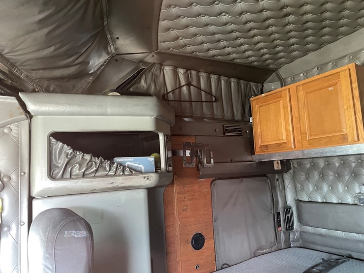 2006-caterpillar-c15-image-85