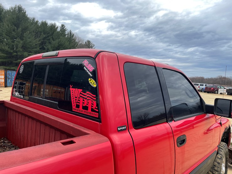 2001-dodge-ram-2500-image-25