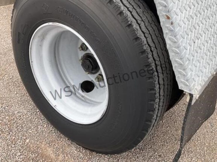 2008-sauber-4500-image-8