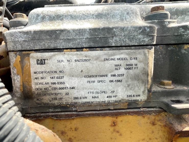 2002-caterpillar-c15-image-56