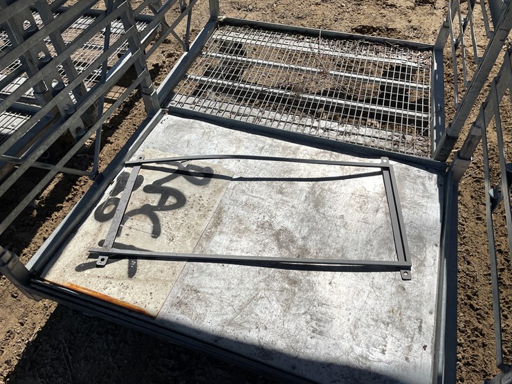 #3965-•-(6)-metal-greenhouse-rolling-racks-image-7