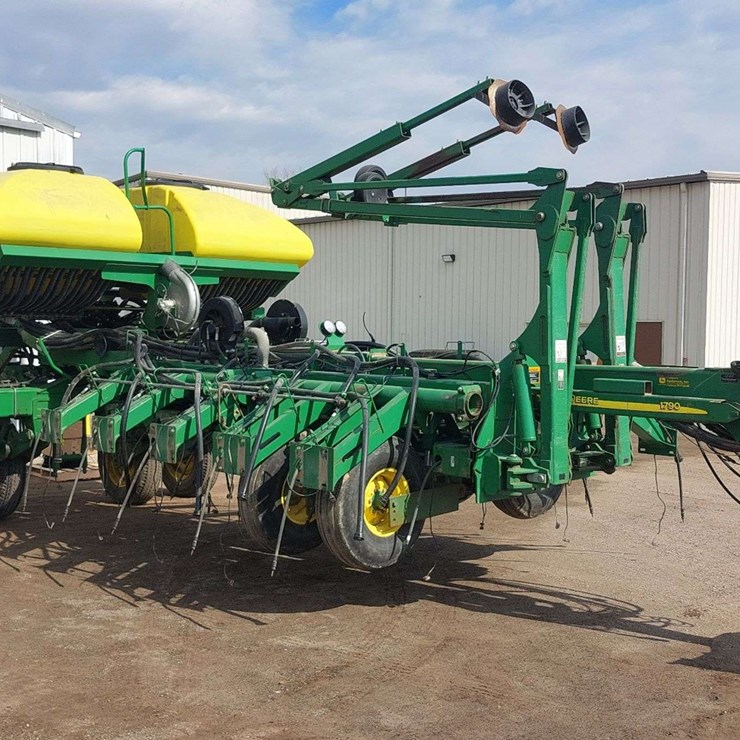 JOHN DEERE 1790