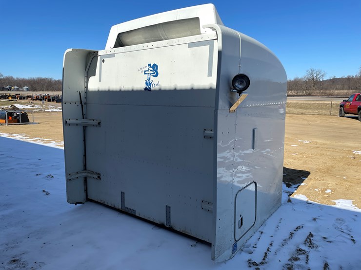 #3937-•-semi-sleeper-cab-image-5