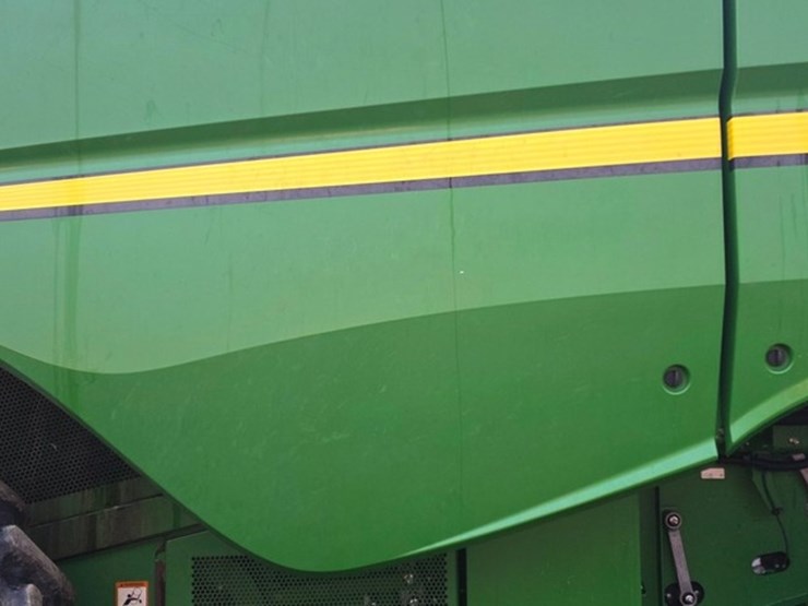 2013-john-deere-s680-image-34