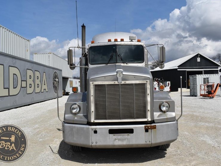 1995-kenworth-t800-image-11