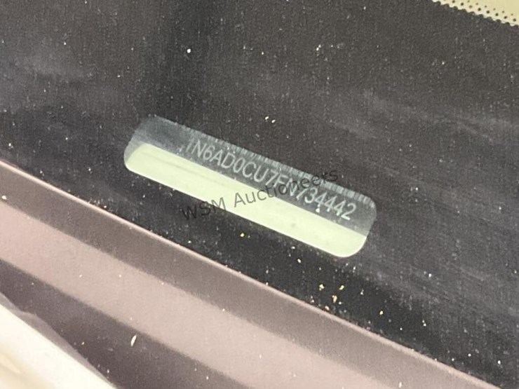 2015-nissan-frontier-image-15