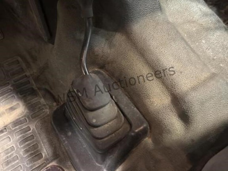 2014-ford-f550-image-24