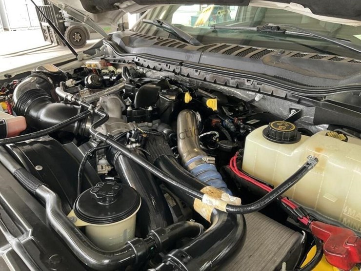 2017-ford-f550-image-13