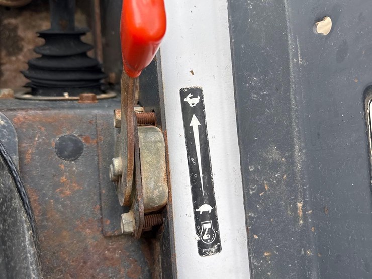 2007-bobcat-s250-image-25