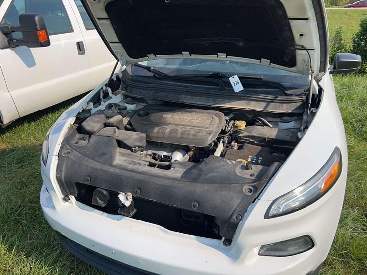 2014-jeep-cherokee-image-13