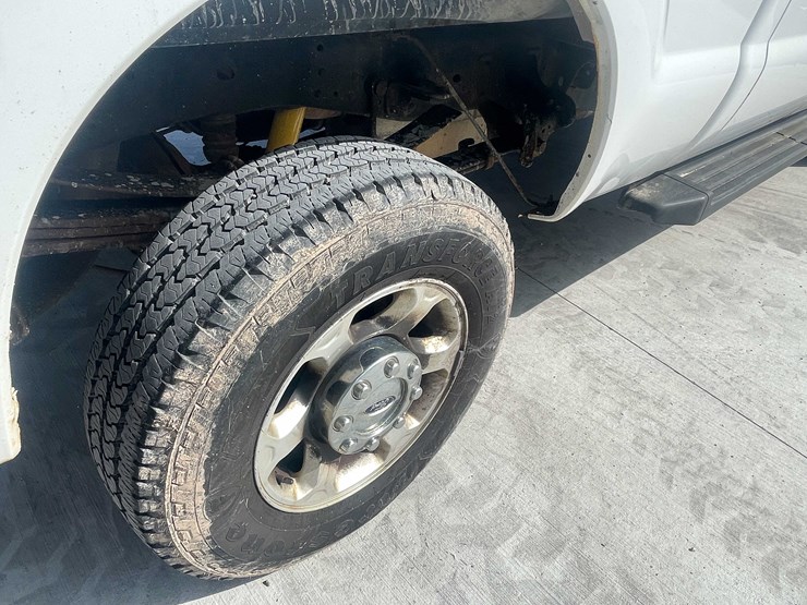 2014-ford-f250-image-26