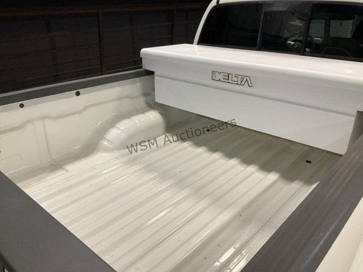 2015-nissan-frontier-image-9