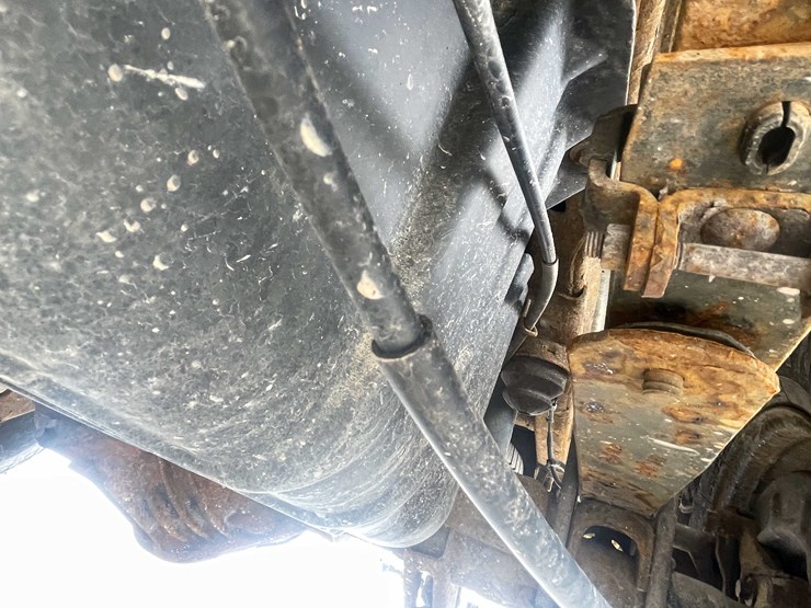 2015-chevrolet-2500-image-35