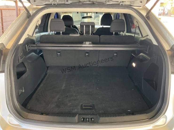 2017-ford-edge-se-image-9