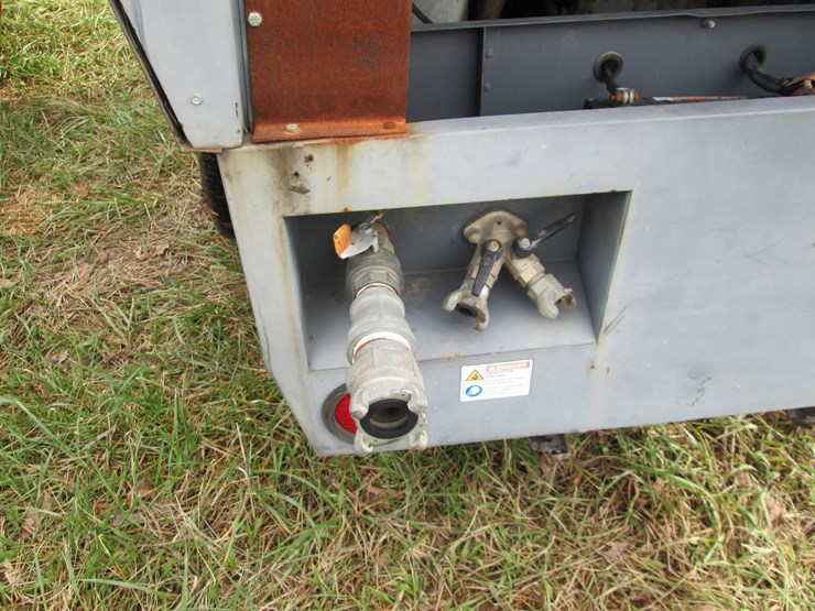 2013-deere-tires-image-11