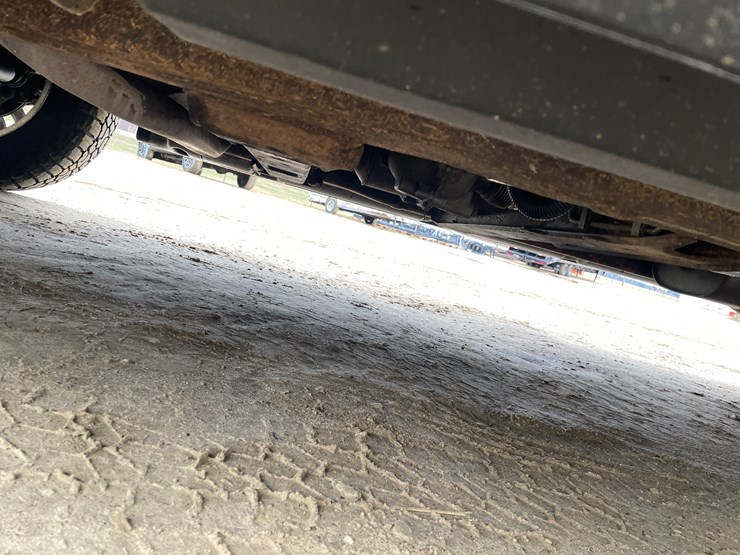 2015-chevrolet-suburban-image-83