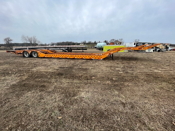 #155-•-2005-delavan-semi-truck-auto-hauler-trailer-(delay-in-title)-image-3