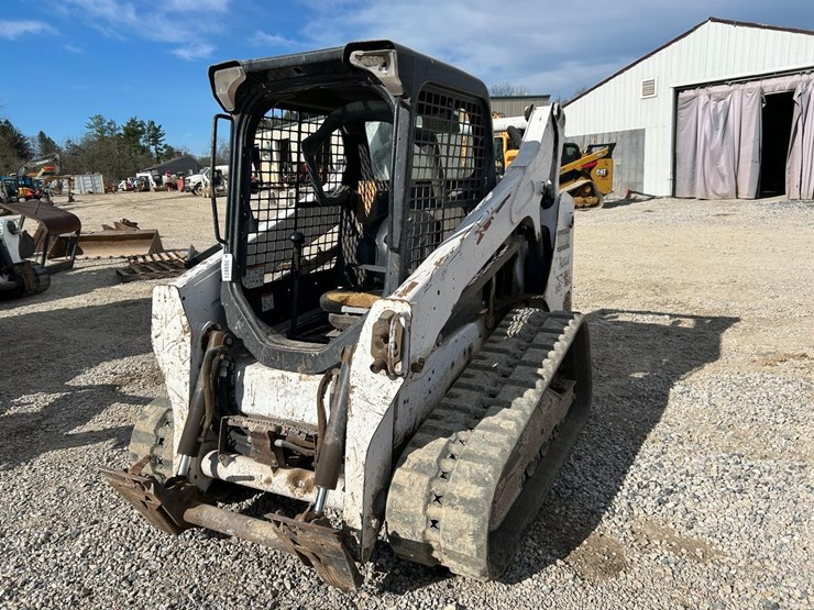 2019-bobcat-t595-image-8
