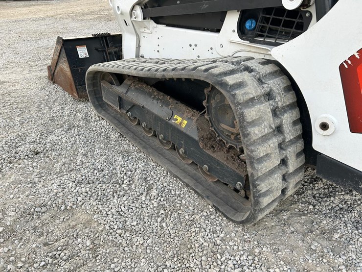 2023-bobcat-t770-image-16