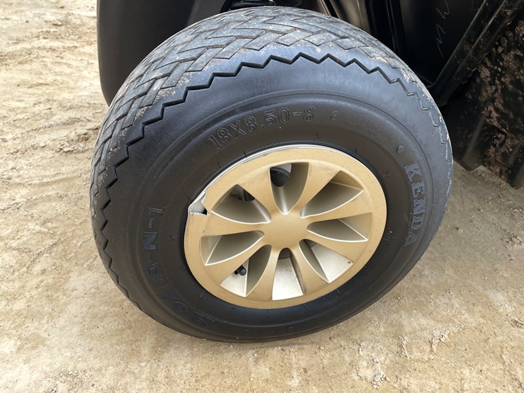 #606-•-ez-go-rxv-30-electric-golf-cart-image-40