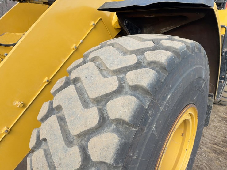 2017-caterpillar-950m-image-16